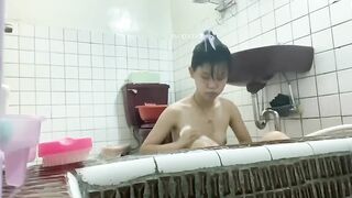 BỐ DƯỢNG ĐẶT MÁY QUAY NÉN, TRONG NHÀ TẮM