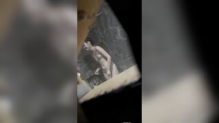 Quay lén 2 bé sinh viên phòng bên tắm