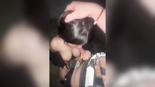 E hàng xóm mỗi tối chờ ở cầu thang chỉ để đc bú cu