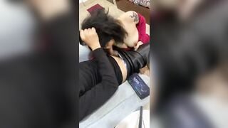 Đi chơi du lịch thì được con người yêu bú cặc gạ địt khi đang xem đá bóng