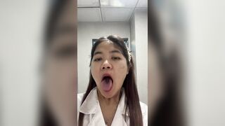 Ngọc Hà Sinh viên Kinh tế, Khoe Skill Bú Cu, Thủ dâm 2 Lỗ Ở KTX Rên Rỉ quay video