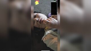em gái say rượu trên bar