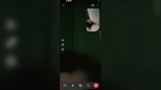 thùy linh 2k8 sao lúc call m cho t mặt sịp mà giờ bảo t đút cả ngón tay vào