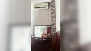 Phang chị máy bay gymer chồng ít đụ