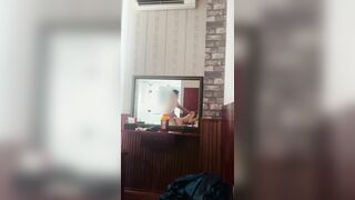 Phang chị máy bay gymer chồng ít đụ