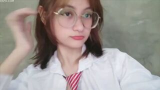 CHỈ XEM VÚ THÔI ANH NHÉ, MAI E CHO XEM LỒN