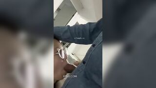 GẶP HS, ĐANG ĐI HỌC GIỮA ĐƯỜNG , ĐÈ E RA BÚ CU LUÂN