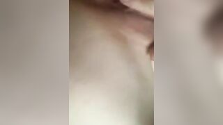 Eg loli mình dây thủ dâm ra nước trong phòng trọ