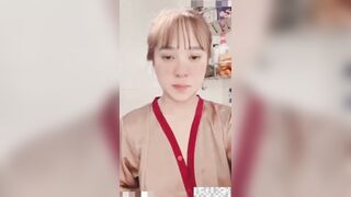 Trần Thị Kim Trang 2k2 cởi đồ vay tiền