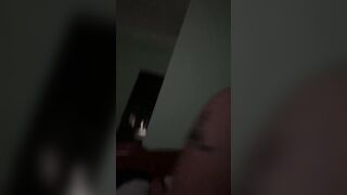Trốn vợ ngoại tình với máy bay