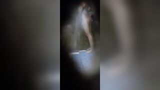 Em họ vú bự tắm 2