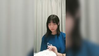 Em gái nóng bỏng gợi cảm 2