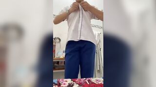 em học sinh lớp 12 thủ dâm mặt cực dâm