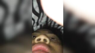 nửa đêm mò sang phòng em sinh viên phòng bên móc lồn rồi địt