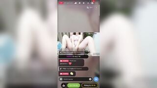 Cu giả chọc lỗ đít