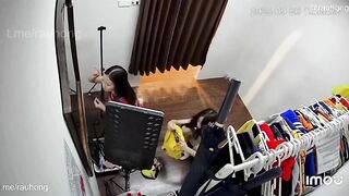 HACK CAM , CÁC E HS THAY ĐỒ
