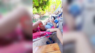 Gái dâm xăm trổ khoe vú to lồn múp trên vòng