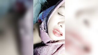 Chubby vú khủng lồn múp thủ dâm cho trai xem dâm đãng
