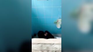 em đẹp quá đái cũng đẹp