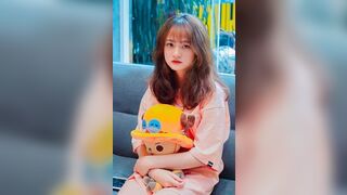 địt em sinh viên đại học đang thực tập tại công ty