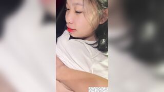 Lên xe ô tô gặp trực tiếp để mượn tiền mà anh còn quay lại