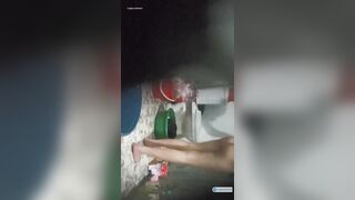 Quay lén nhỏ em họ mới lớn cực non tơ đi tắm,đúng hàng gái mới lớn nhìn đã thật