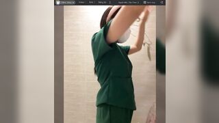 Phòng live show hàng của em nhân viên spa gạ c khách dâm đãng show cùng p1