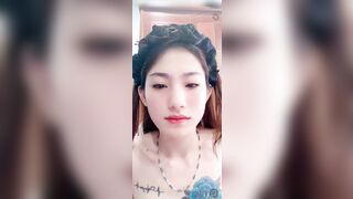 Lại lên sóng em idol tiktok Huỳnh Bảo Trân từng ngây thơ bị lộ link giờ đi live show1