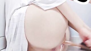 Chuẩn bị học bài nứng quá đành phải thủ dâm tí mới học được.