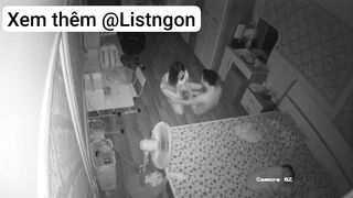 Hack cam quay lén đôi vợ ck trẻ tranh thủ lúc con ngủ mà đụ nhau từ sàn đến giường p1