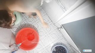 Đặt cam quay lén nhỏ e họ hs mới lớn hàng non đi tắm,để cam đây thì sao bt có cam đc3