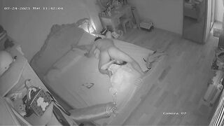 Hack cam quay lén đời sống tình dục của đôi vk ck dâm đãng sắm cả ghế tình yêu để đụ1