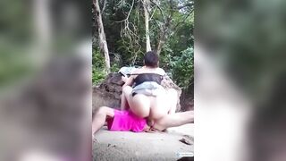 Cùng em ghệ dâm mông to lên rừng nằm cưỡi ngựa siêu sướng public làm e cưỡi cực xung