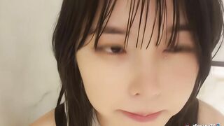 E Gái Xinh Loli mình dây ngây thơ, Đi tắm Vú ngon thể hiện skill bú cu
