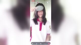 lớp 10 em đã biết khoe vú móc lồn cho trai xem vú em nó tròn quá - phần 12
