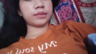 16 tuổi mà em móc lồn thủ dâm chuyên nghiệp quá - phần 3