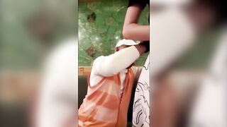 Bar tay vịn, Ông già u70 đi Bar gạ 2 nhân viên Khoe vú Loli mình dây uống rượu