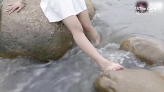 Chuyến đi du lịch dã ngoại cắm trại cùng 2 cô b thân xinh dâm