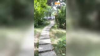 Hành trình dẫn em ghệ xinh dâm lên núi tránh nóng p1