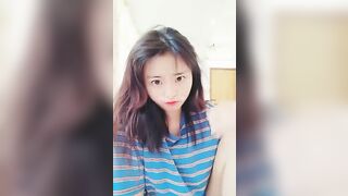 VỪA NGỦ DẬY, A ĐÃ HÀNH E GẦN TIẾNG