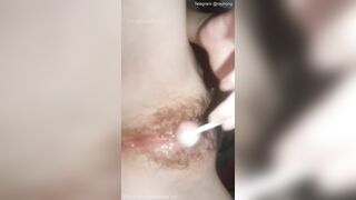 Em rau non học sinh mới lớn cực dâm ăn kẹo mút chấm với nước lồn trg cái bím dâm
