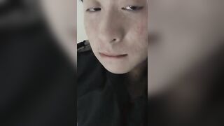 Nguyễn Kiều Linh 2k7 quay vú móc lồn gửi cho người yêu đi lính xem - phần 1