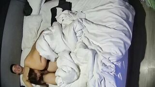 Hack cam chị gái trốn chồng đi đụ nhau với Bạch Nguyệt Quang trong khách sạn.