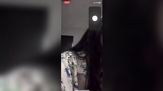 Gái xinh 19 tuổi call sex khoe lồn, nó ghi màng hình đăng sex.