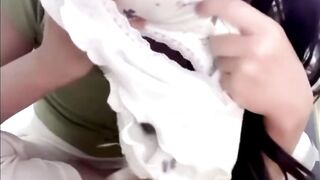 Em gái nứng lồn liếm đáy quần lót thủ dâm