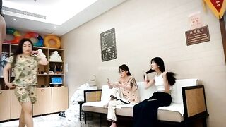 QUAY LÉN Ở SPA