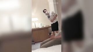 ĐÈ EM LỄ TÂN KHÁCH SẠN RA SOME