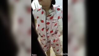 CHỦ TRỌ QUAY LÉN BÉ SV RỬA LỒN