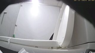 seri đặt cam quay lén nhà vệ sinh nữ em nào đít cũng to lồn múp - phần 2