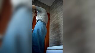 seri đặt cam quay lén nhà vệ sinh nữ em nào đít cũng to lồn múp - phần 23